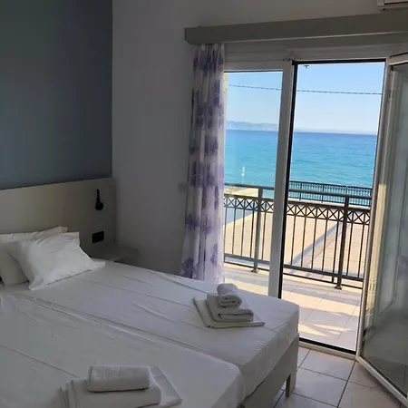 Lourdas Beach 劳德哈塔