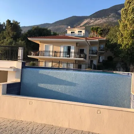 Lourdas Beach 로우드하타